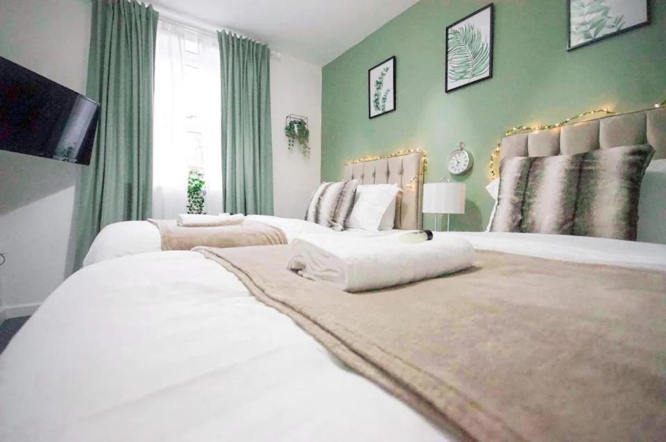 Affordable Digs Nr City Centre Sleeps5 Free Secure Parking コヴェントリー エクステリア 写真
